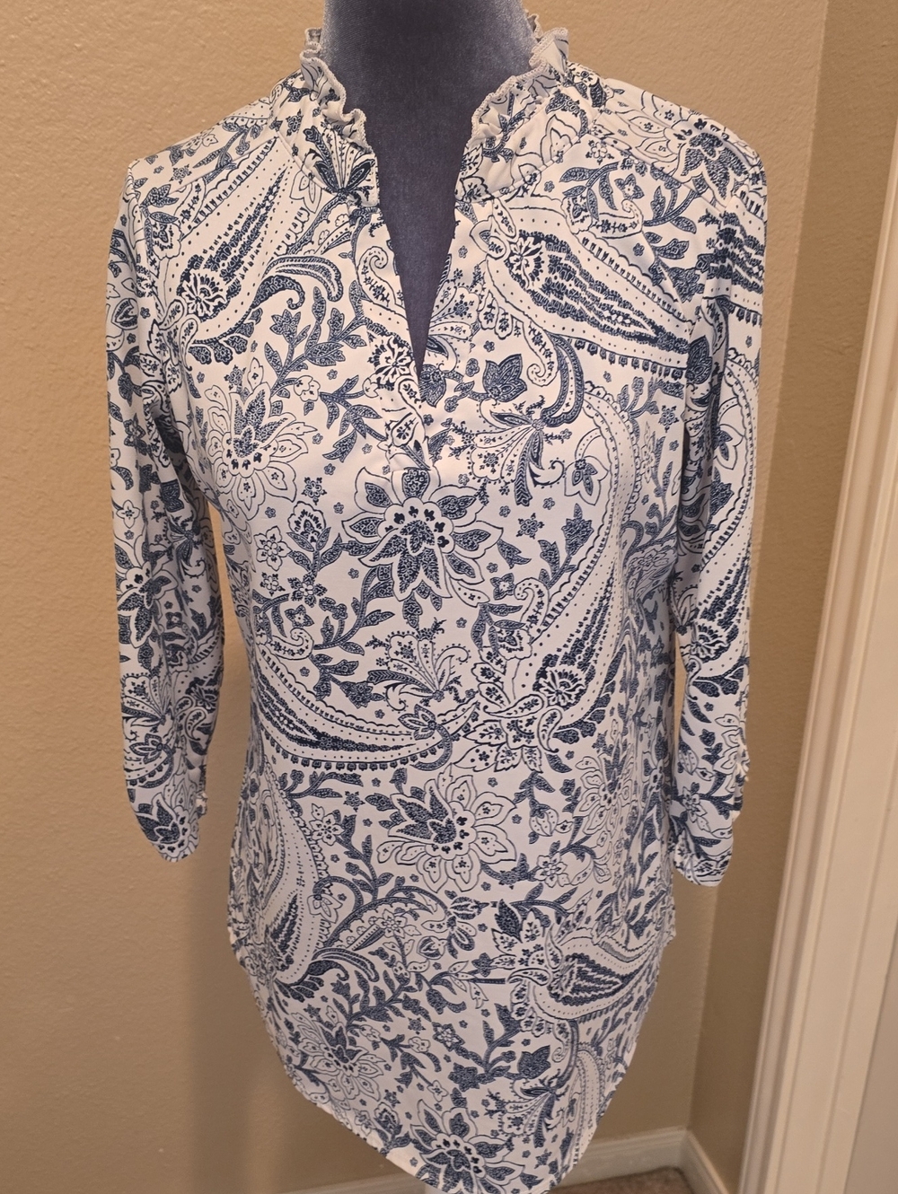 PerSeption Concept White and Blue Paisley Ruffle V-Neck Tunic